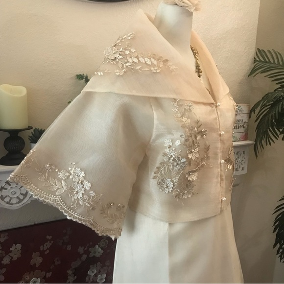 Cream Beige Piña Organza Maria Clara Filipiniana blouse w/ classic embroidery - Picture 12 of 17